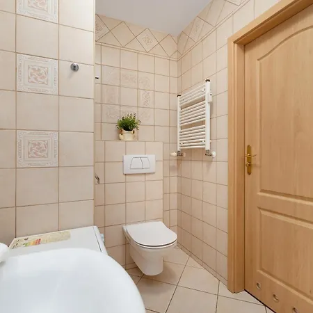 Jasny I Delikatny Sun Seasons 24 W Kolobrzegu By Renters شقة كولوبرزيغ